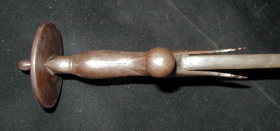 #AS123: Heavy Kora or Kharga sword from India with a Tulwar style handle
