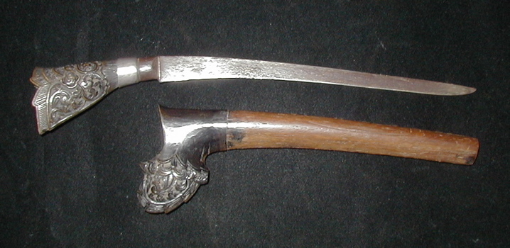 #INDO129: 19th century Sewar knife from Sumatra 