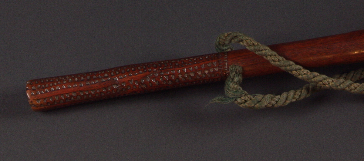 #OC107: 19th century Fijian Ula throwing club with finely carved head