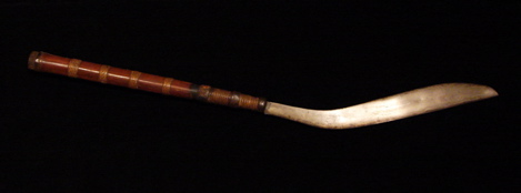 #PH308: Rare 19th century Moro Panabas fighting sword with a double  edged blade