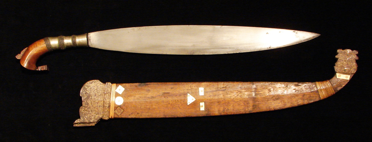 #PH316: 19th century Moro fighting Barong sword with great patterned  