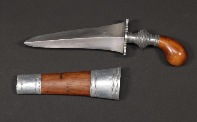 PH841: Moro Punal Dagger